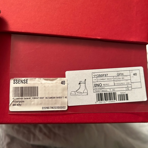 Valentino Garavani Combat boots WOMEN - Picture 2 of 9